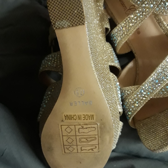 Heels - Picture 2 of 2